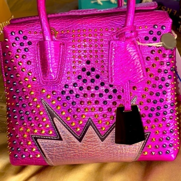 MCM Milla Cyber Studs Tote Bag for Women in Pink exclusive edition - Picture 4 of 11